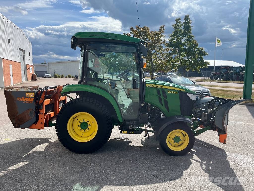 John Deere 3045 R Tractores compactos
