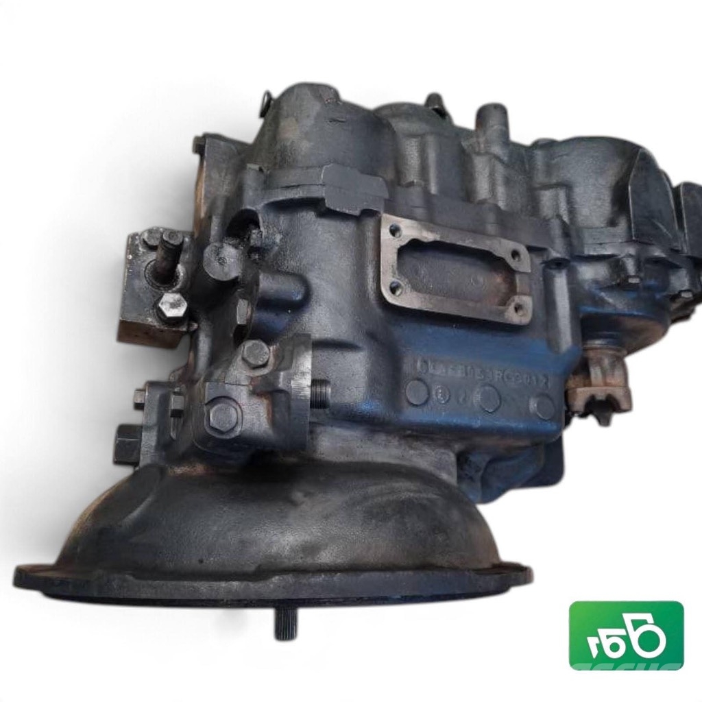 Manitou MLT 835 COM-T4-2024 Transmission Transmission