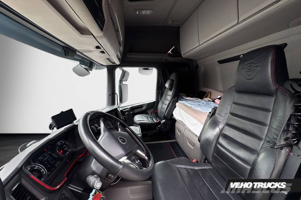 Scania R520 A 6X2 NB Hydraulik Тягачі