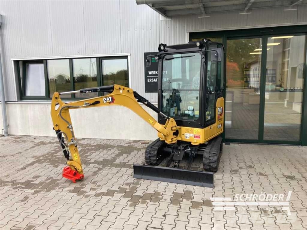 CAT 301.6 Ekskavatori uz riteņiem