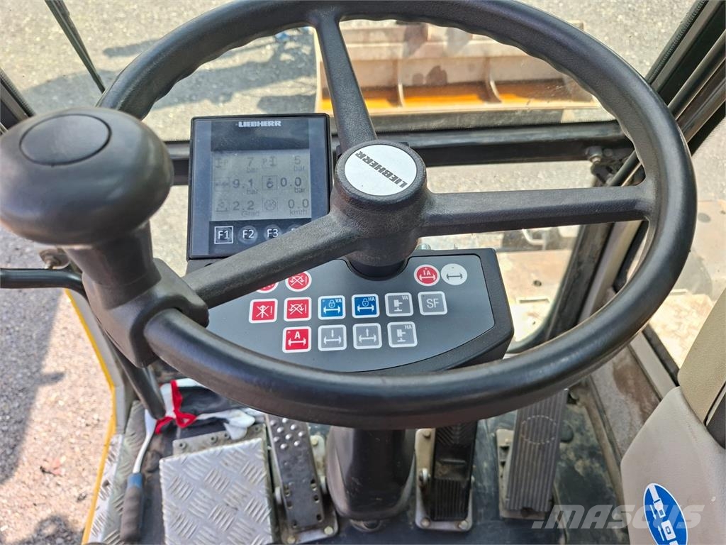 Liebherr A 900 C 4X4 Строительная техника - Другие
