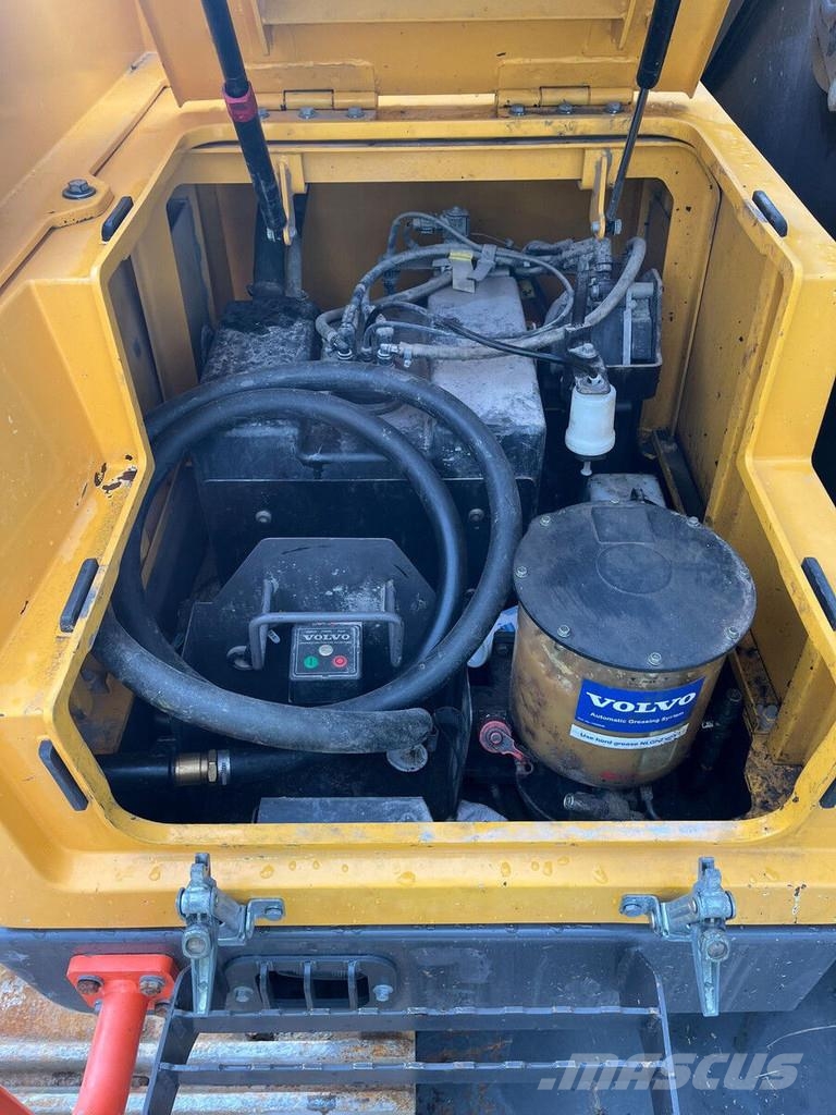 Volvo EC 300 EL Lánctalpas kotrók