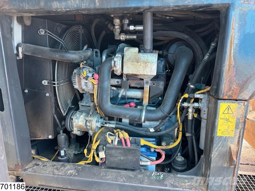 Bomag BW 174 AP-4 AM 74 kW, 7485 hr مداحل متنوعة