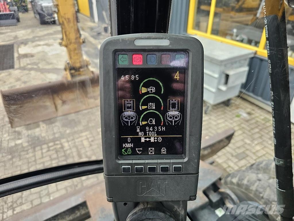 CAT M316D Ekskavatori uz riteņiem