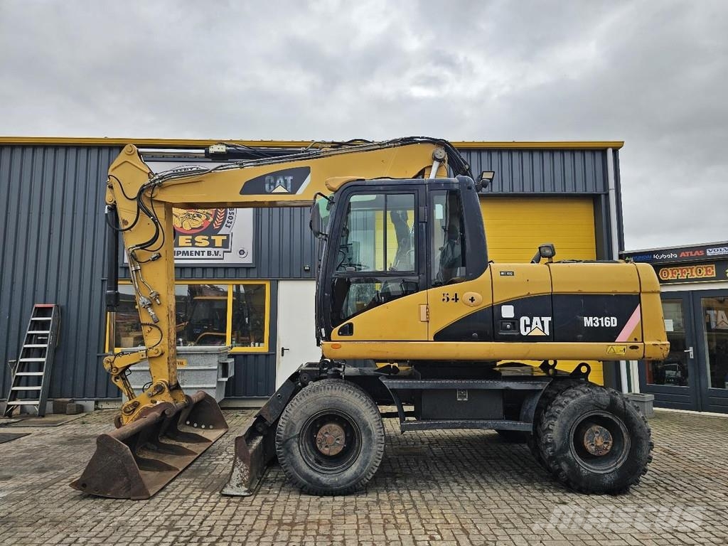 CAT M316D Ekskavatori uz riteņiem
