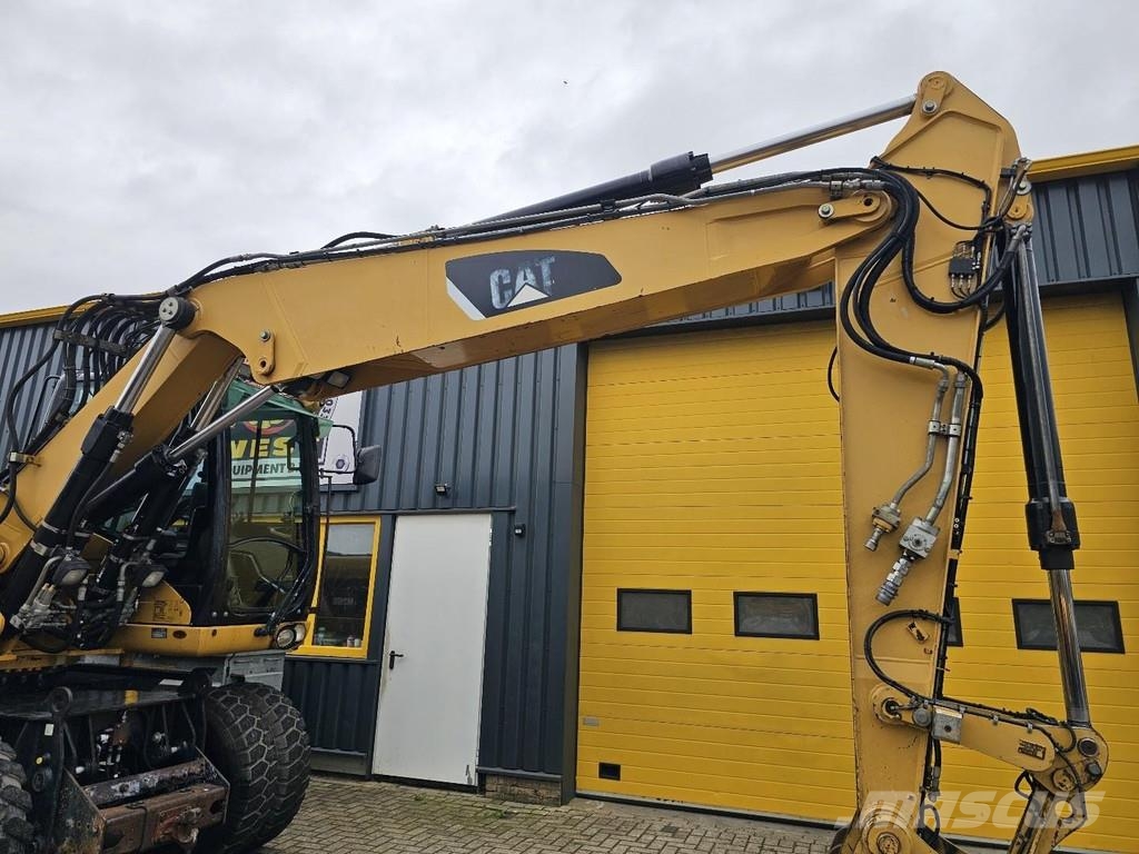 CAT M316D Ekskavatori uz riteņiem