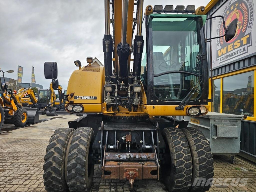 CAT M316D Ekskavatori uz riteņiem