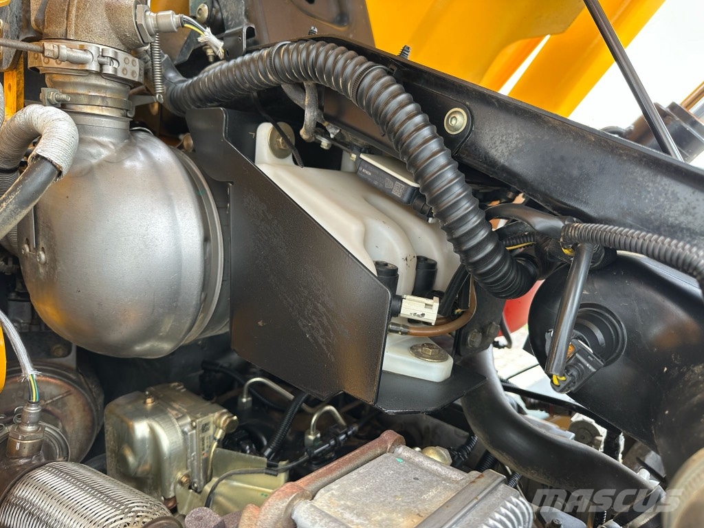 JCB 4 CX Joystic Backhoe loaders