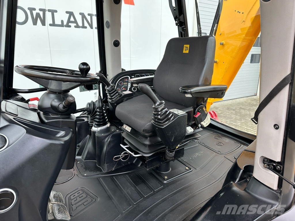JCB 4 CX Joystic Backhoe loaders