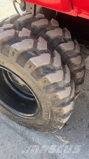 Takeuchi TB295W 轮式挖掘机