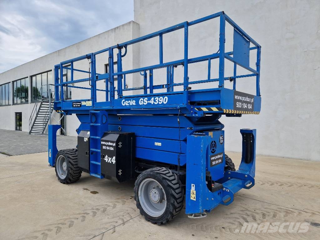 Genie GS 4390 BC59 Žirkliniai keltuvai