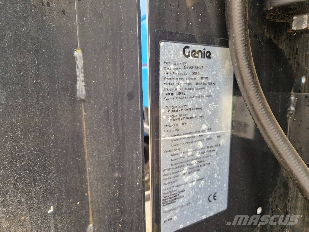Genie GS 4390 BC59 Žirkliniai keltuvai