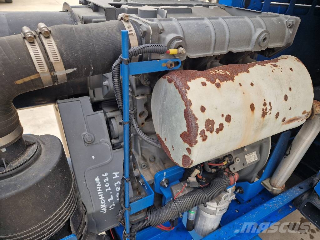 Genie GS 4390 BC59 Žirkliniai keltuvai