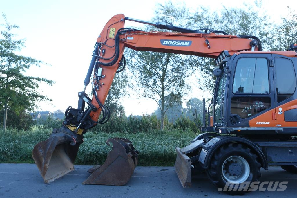 Doosan DX 170 W-5 Mobiele kraan | 9500u | DKS | Vacuüm Ratasekskavaatorid