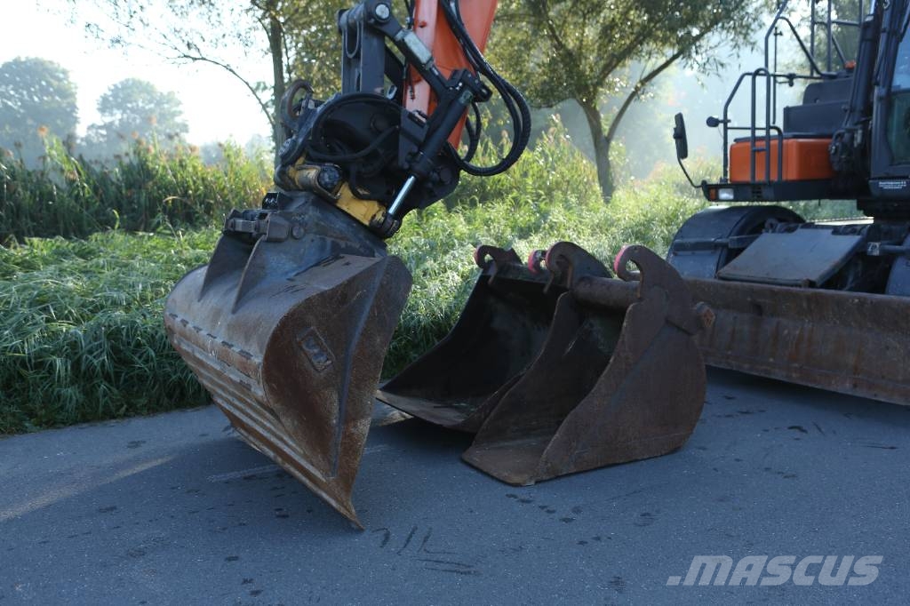 Doosan DX 170 W-5 Mobiele kraan | 9500u | DKS | Vacuüm Ratasekskavaatorid