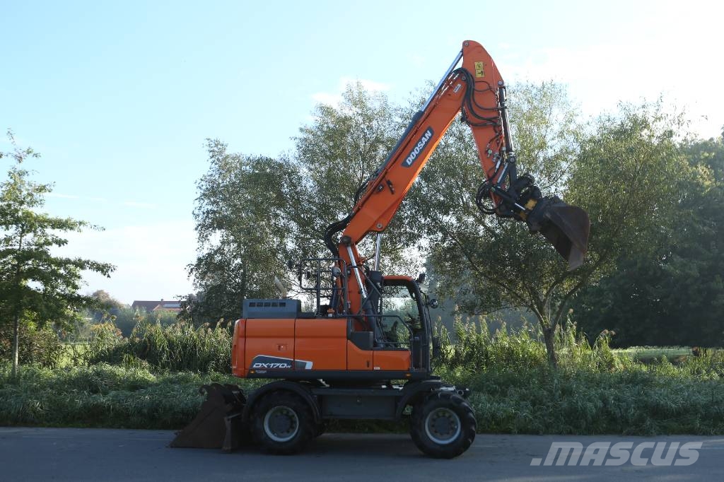 Doosan DX 170 W-5 Mobiele kraan | 9500u | DKS | Vacuüm Ratasekskavaatorid