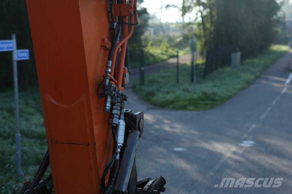 Doosan DX 170 W-5 Mobiele kraan | 9500u | DKS | Vacuüm Ratasekskavaatorid