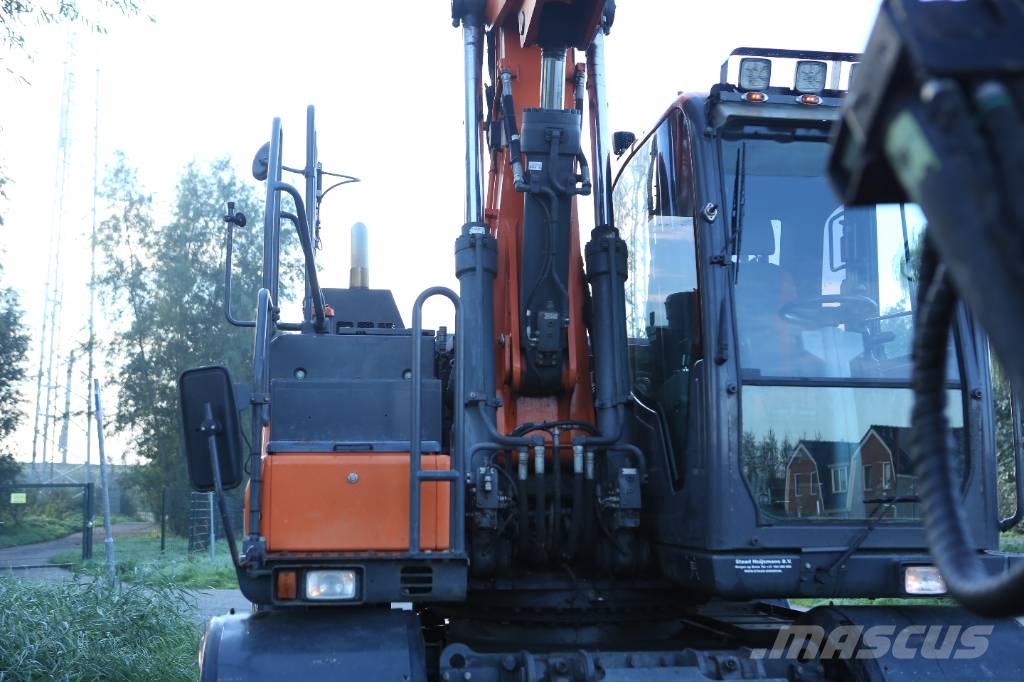 Doosan DX 170 W-5 Mobiele kraan | 9500u | DKS | Vacuüm Ratasekskavaatorid