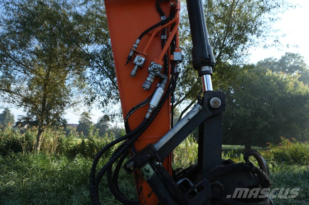 Doosan DX170W Mobiele kraan | 9500u | DKS | Vacuüm | GPS Pyöräkaivukoneet