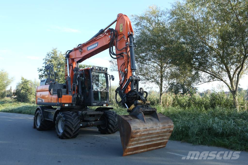 Doosan DX170W Mobiele kraan | 9500u | DKS | Vacuüm | GPS Pyöräkaivukoneet