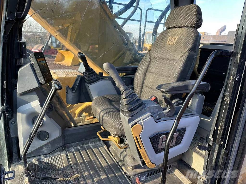 CAT 336GC Гусеничні екскаватори