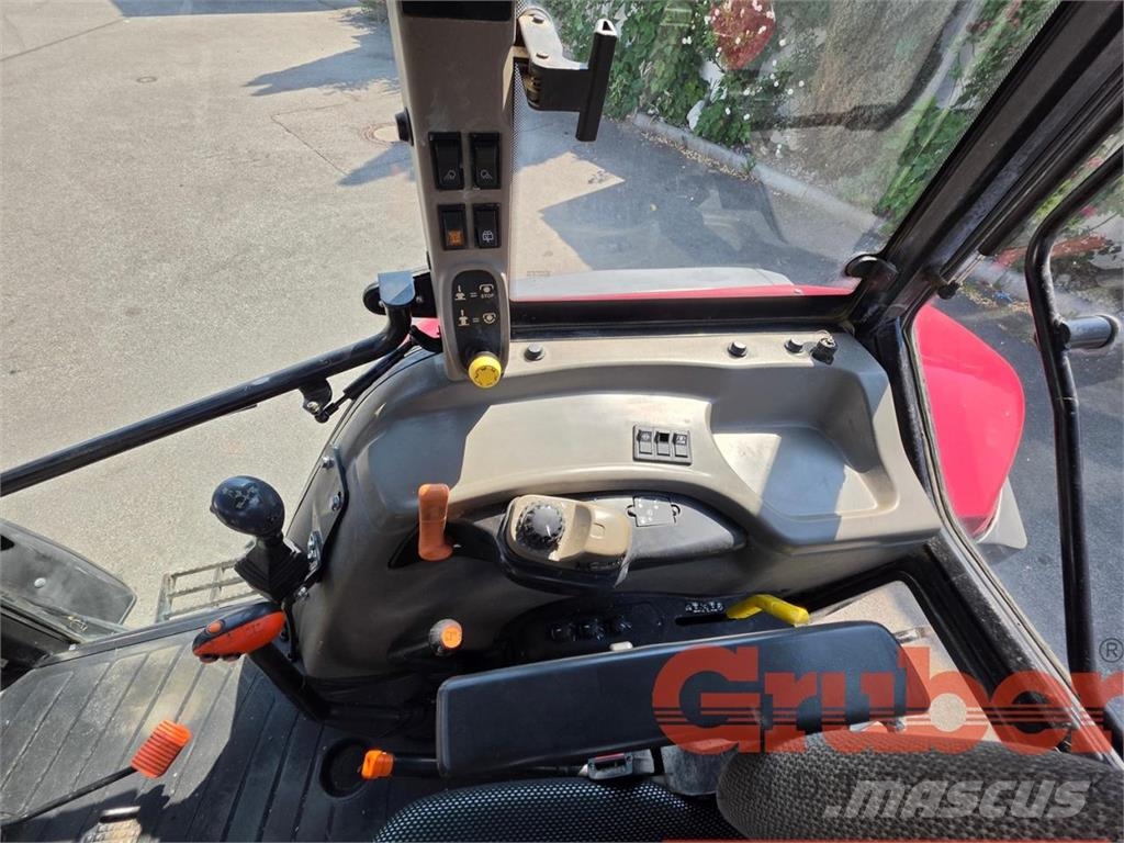 Case IH JXU 75 الجرارات
