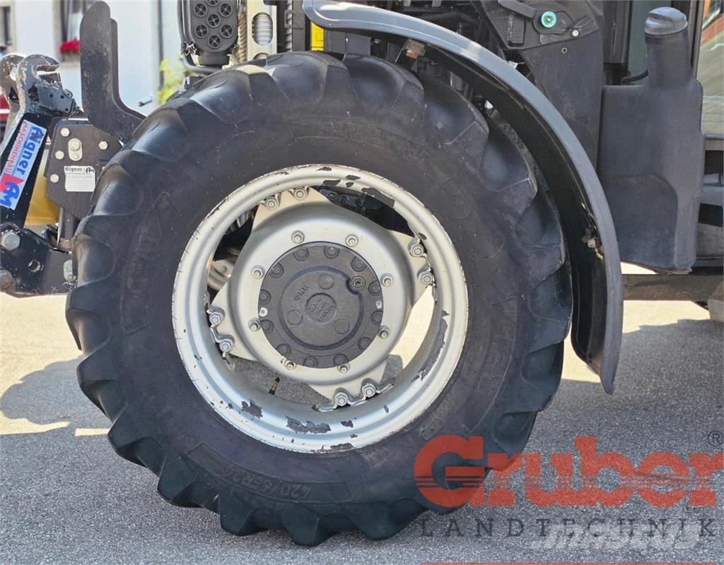 Case IH JXU 75 الجرارات