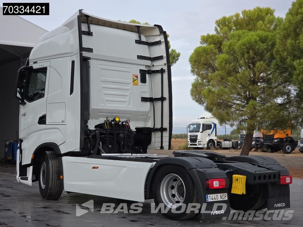 Iveco S-Way 500 S-Way 4X2 Retarder ITV 07-2027 2x Tanks Cabezas tractoras