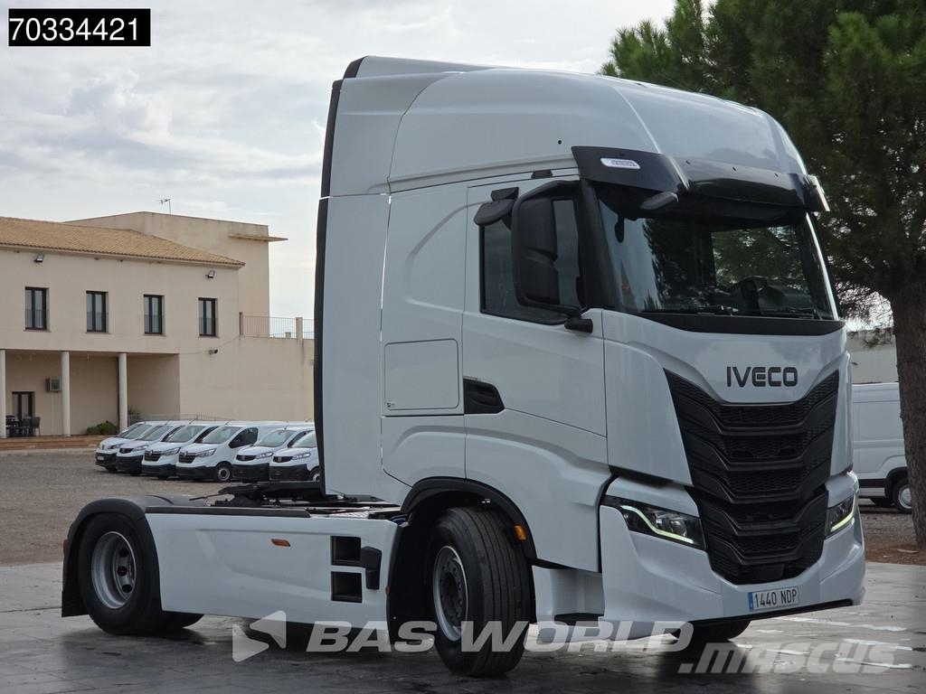 Iveco S-Way 500 S-Way 4X2 Retarder ITV 07-2027 2x Tanks Prime Movers