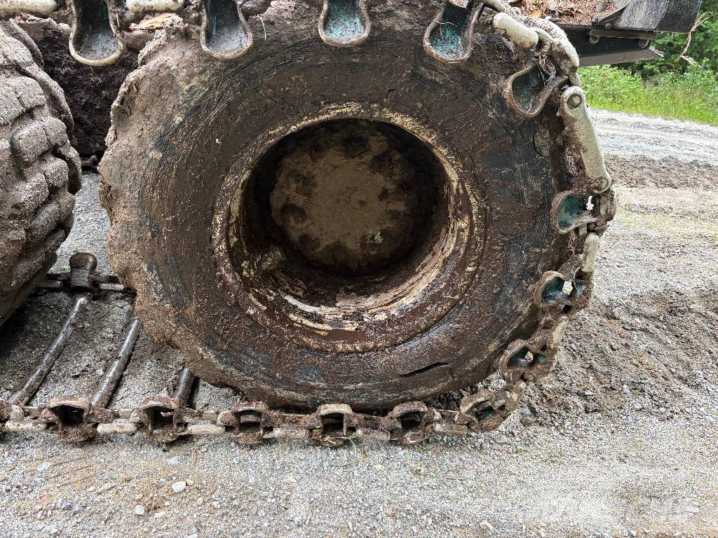 Komatsu 855 Форвардеры