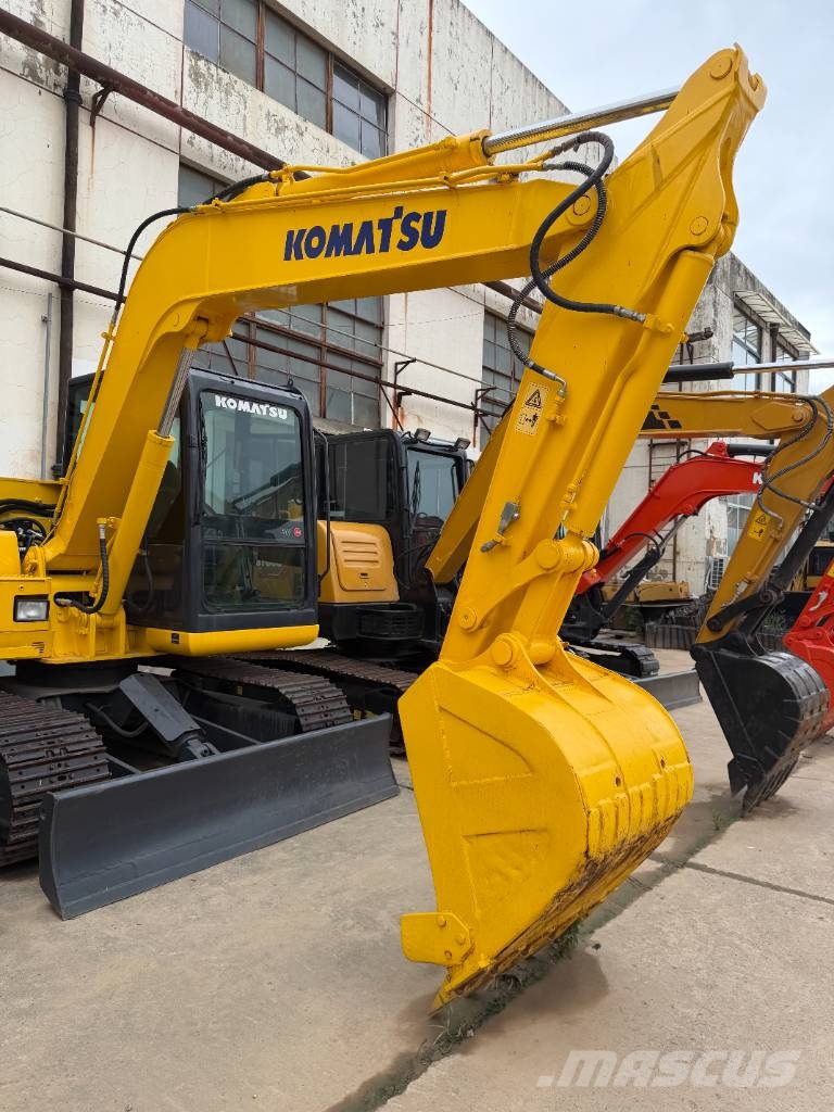Komatsu PC 70  3000  units excavators in stock حفارات وسط 7 طن - 12 طن