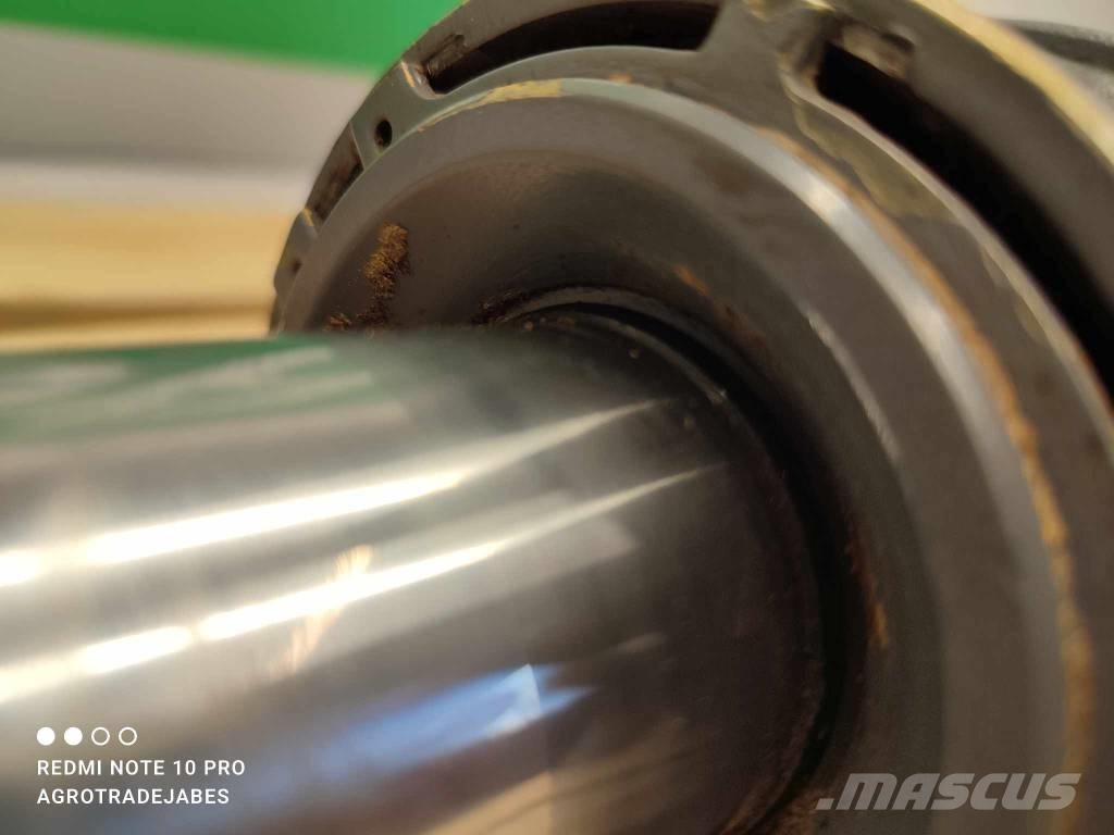 New Holland LM 435 {Spicer front} steering actuator Šasija un piekare