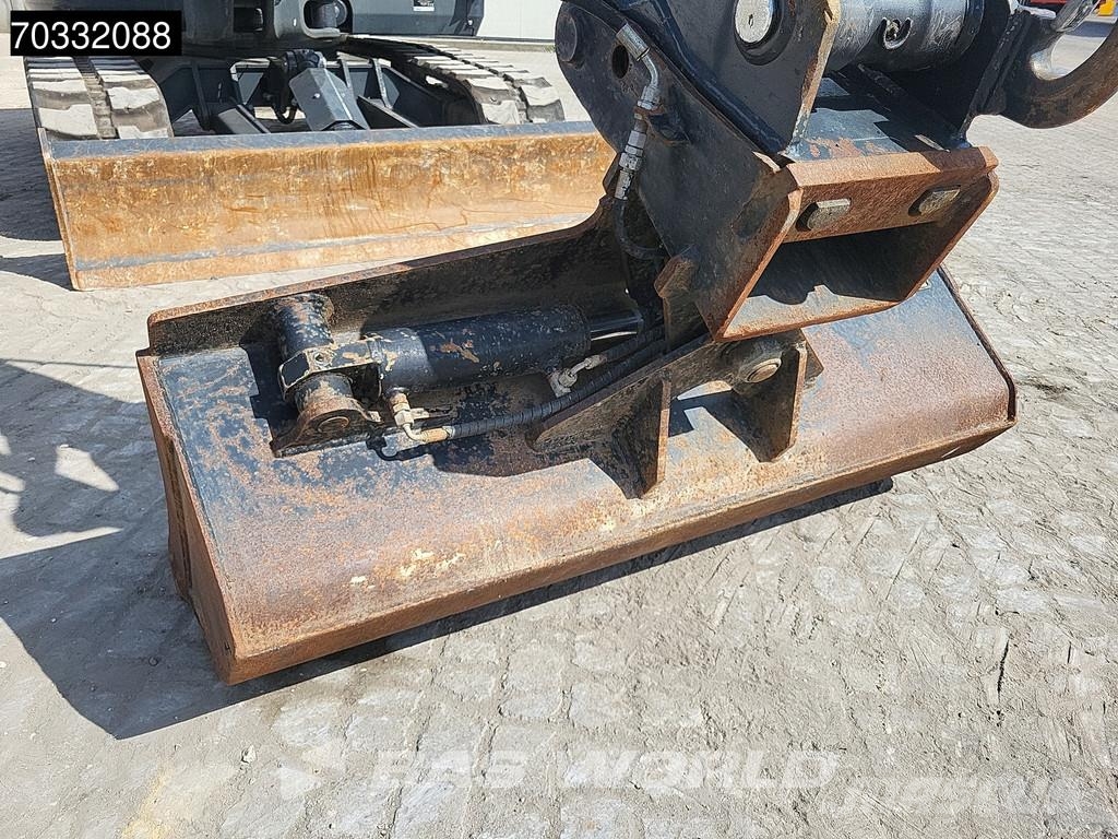 Bobcat E88 A/C - Like New! Mini excavators < 7t (Mini diggers)