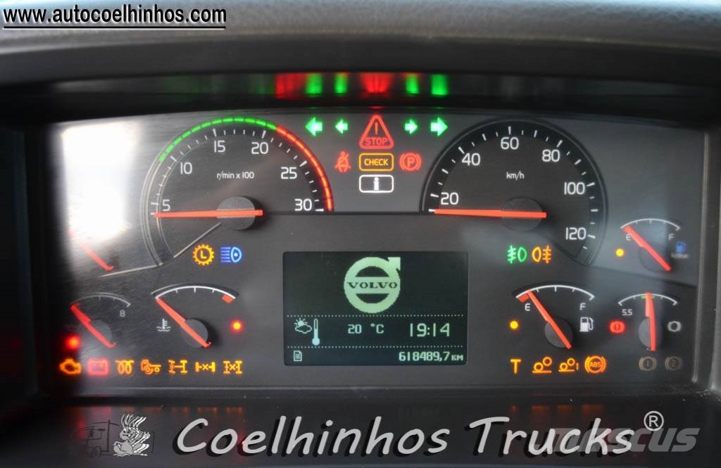 Volvo FM 330 Camiones con chasís y cabina