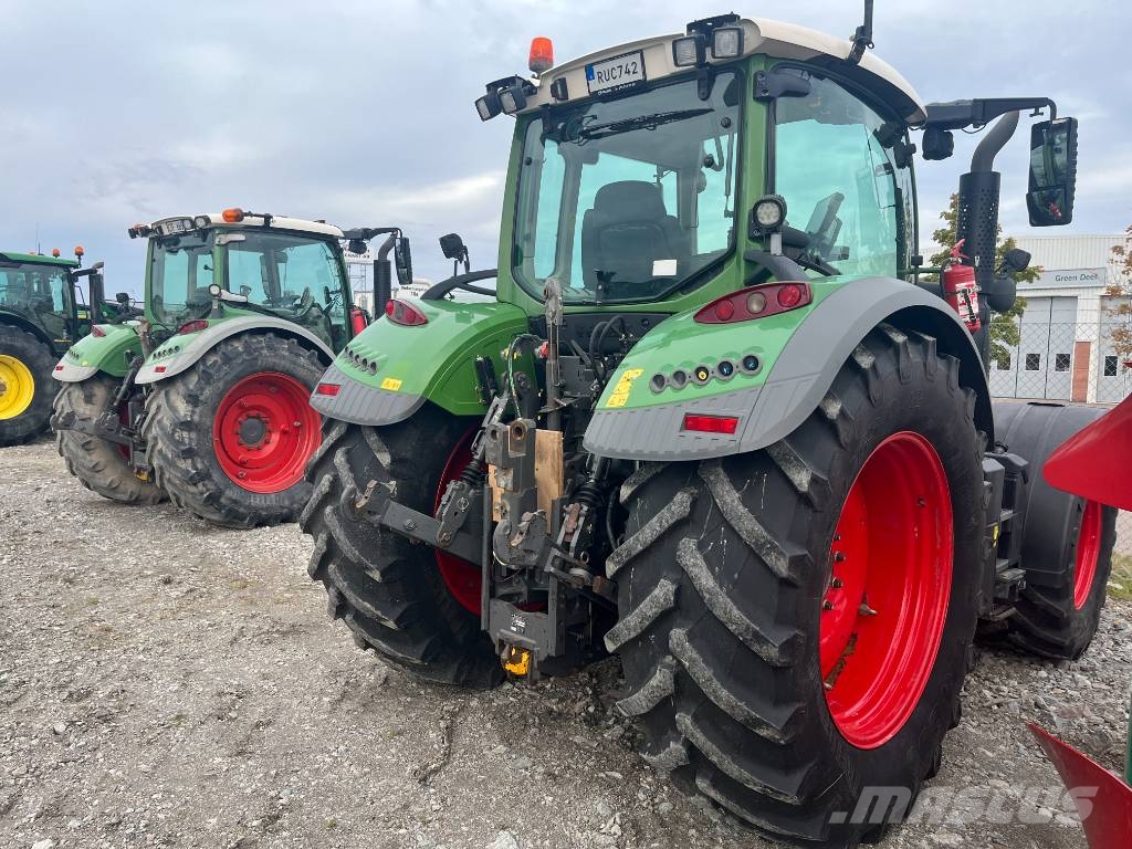 Fendt 724 Vario Traktoren