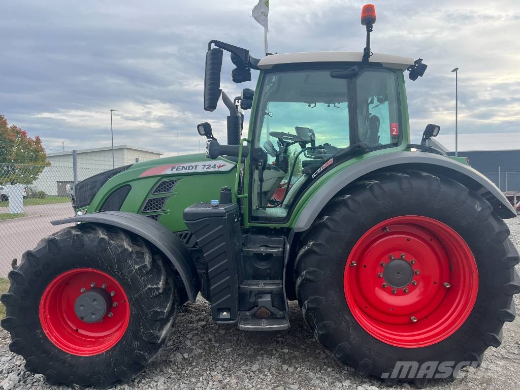 Fendt 724 Vario Traktoren