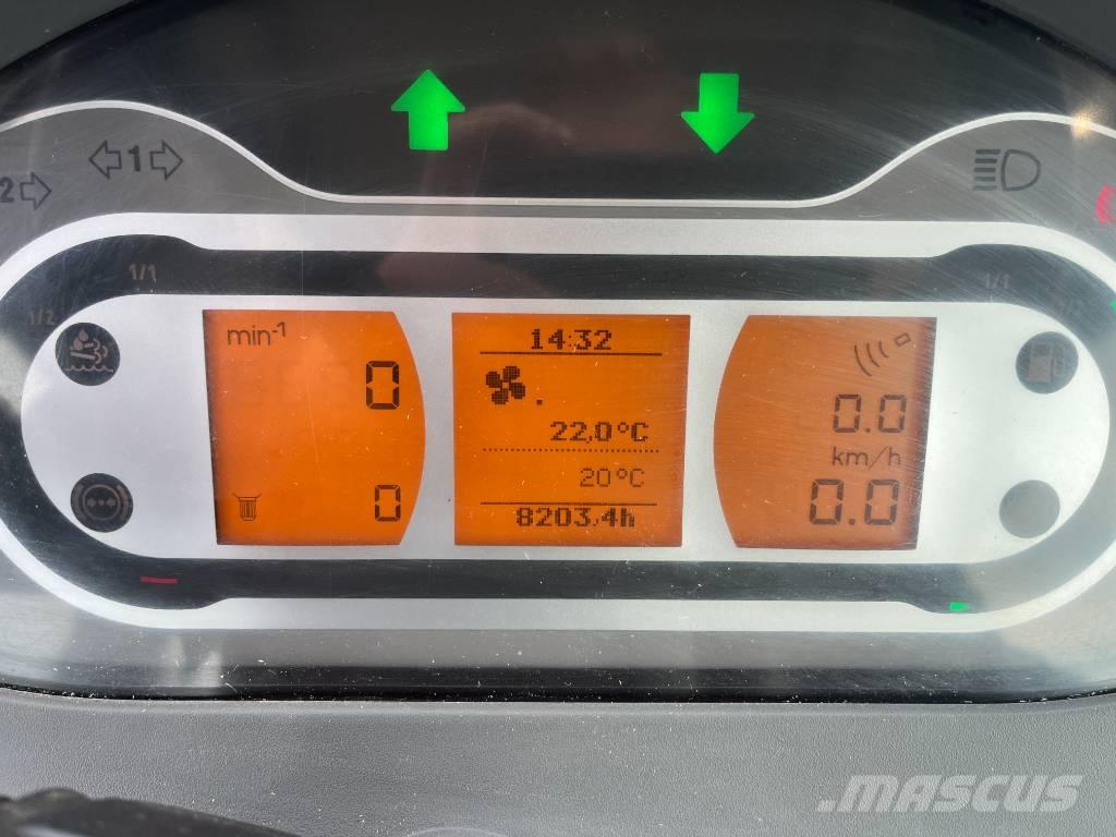 Fendt 724 Vario Traktoren