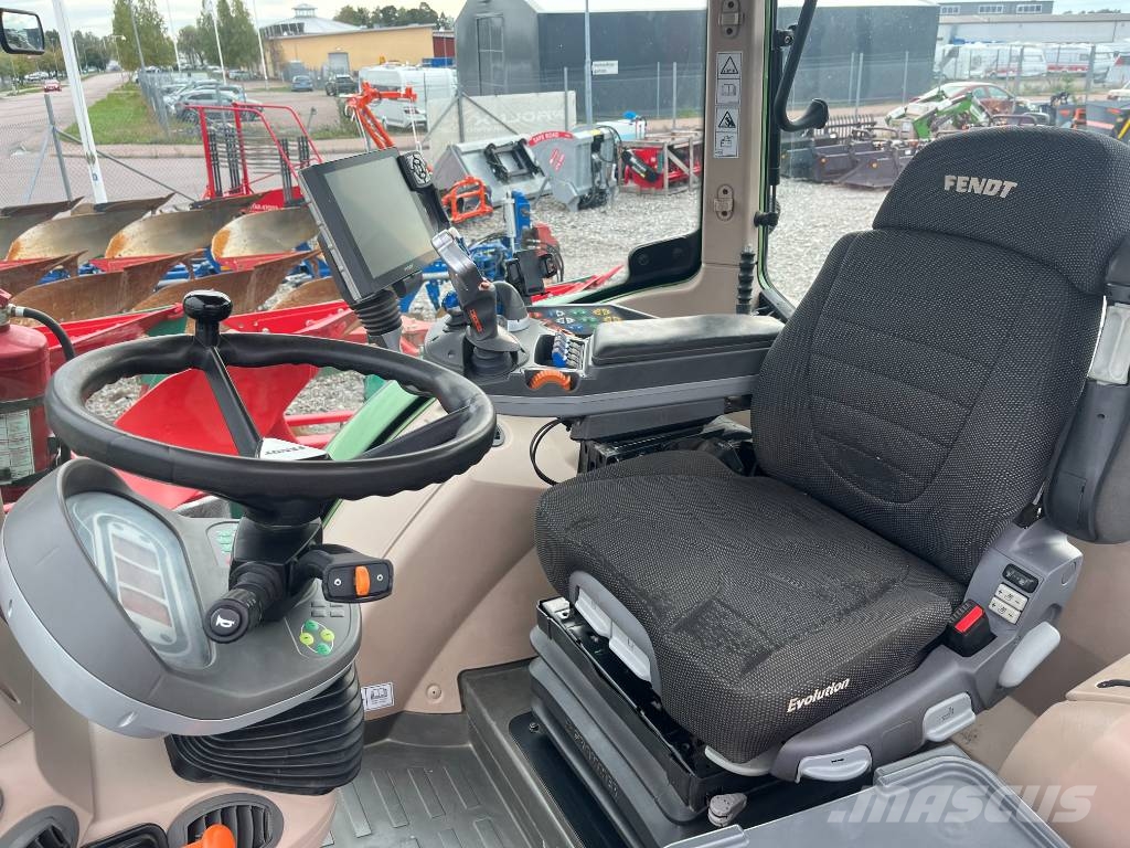 Fendt 724 Vario Traktoren