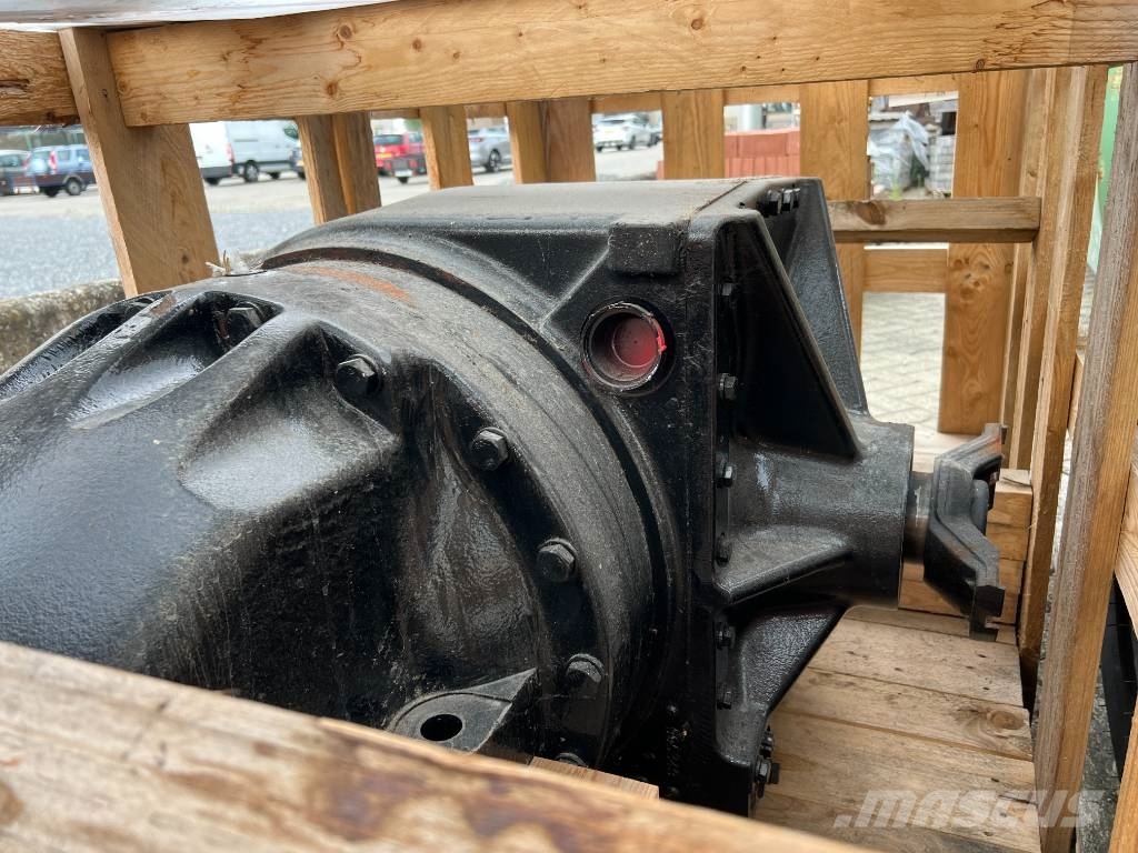 New Holland Front Axle New Holland T9 / Case Steiger - CNH - Шаси