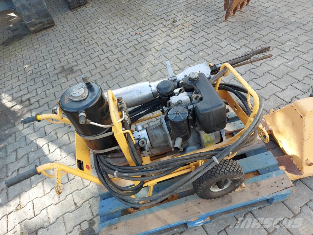 Darda Spaltgerät D4 mit Aggregat 5,6KW Mobile crushers