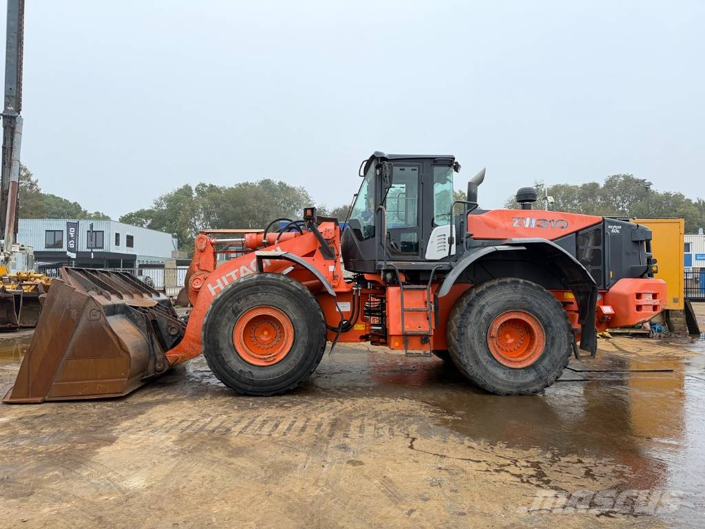 Hitachi ZW 310-5B Iekrāvēji uz riteņiem
