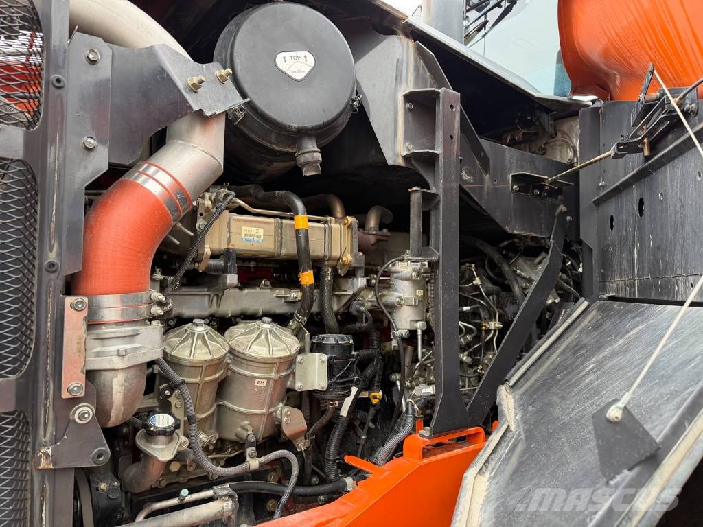 Hitachi ZW 310-5B Iekrāvēji uz riteņiem