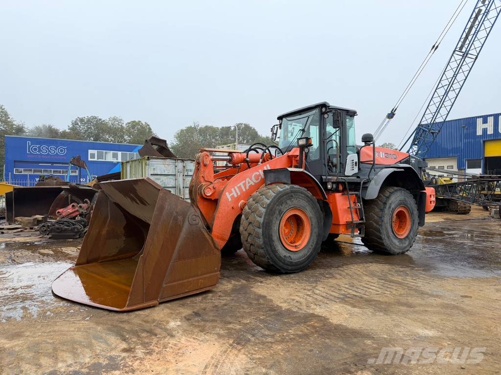 Hitachi ZW 310-5B Iekrāvēji uz riteņiem