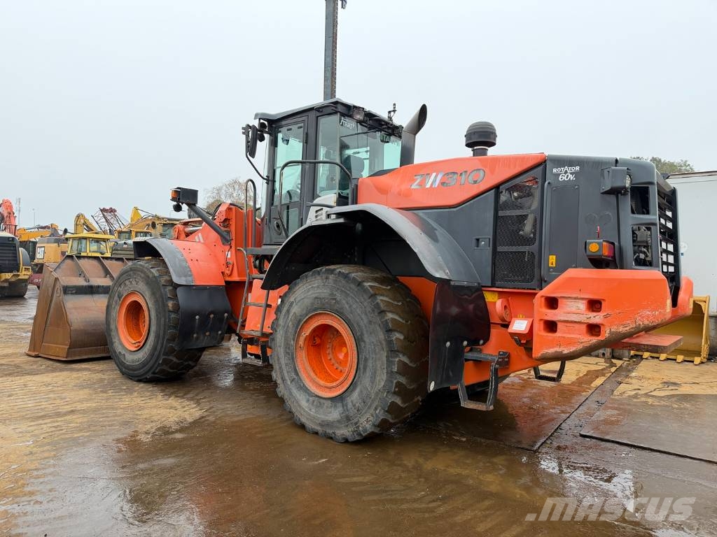 Hitachi ZW 310-5B Iekrāvēji uz riteņiem
