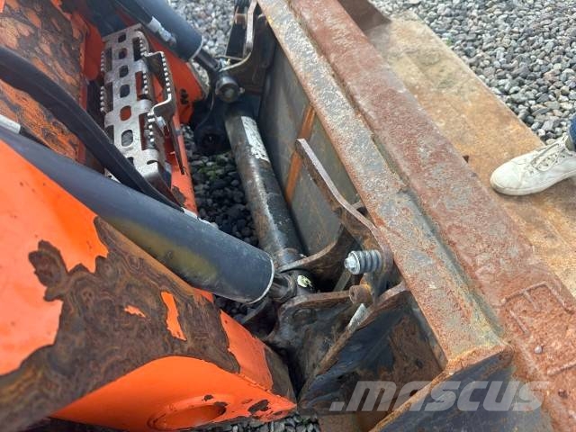 Bobcat S 530 High Flow 24.000 EUR Minilæsser - skridstyret
