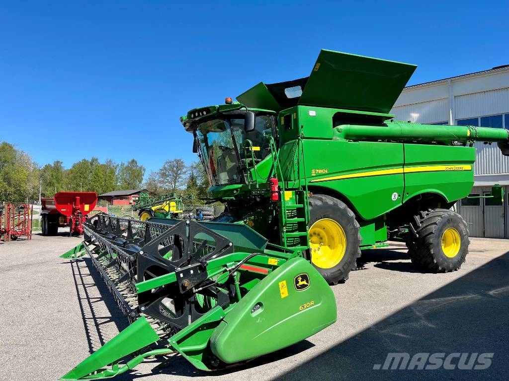 John Deere S 780 Sklízecí mlátičky