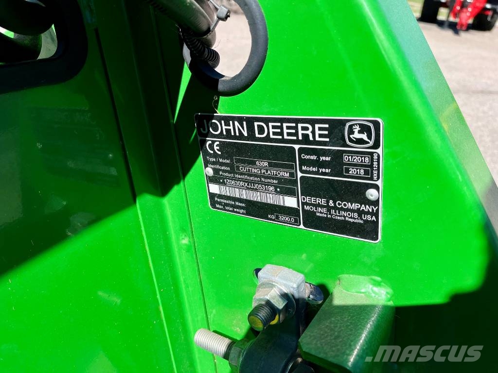 John Deere S 780 Sklízecí mlátičky