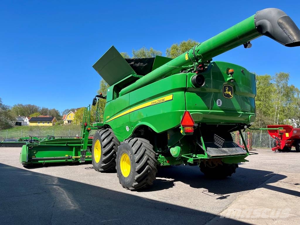 John Deere S 780 Sklízecí mlátičky