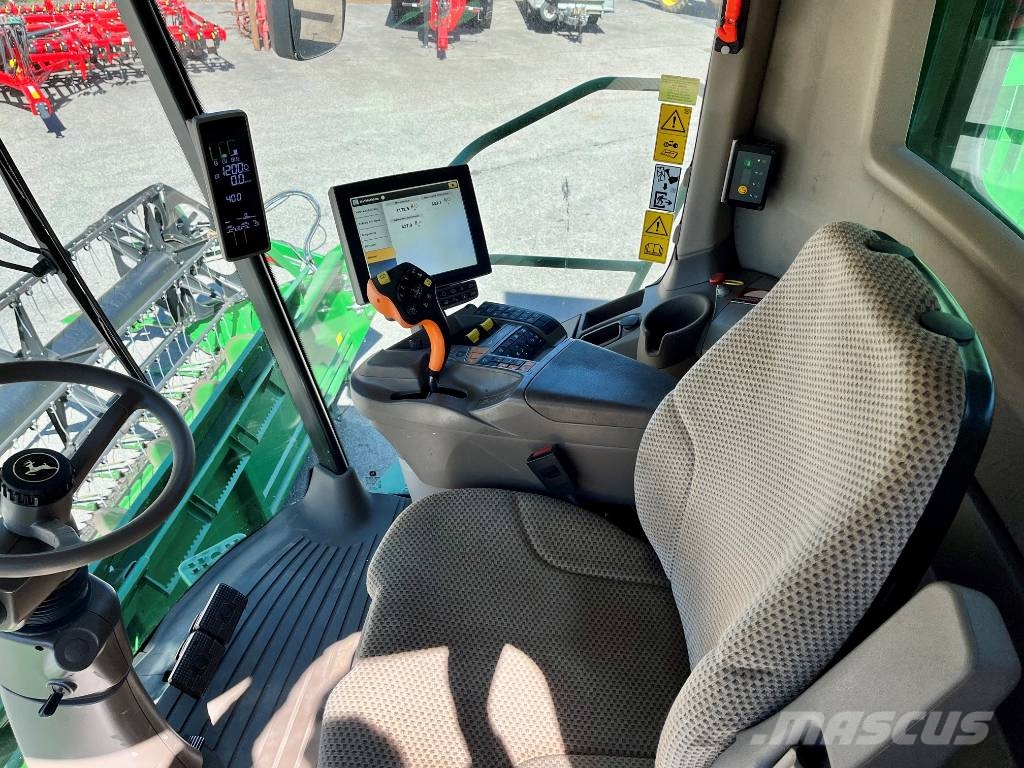 John Deere S 780 Sklízecí mlátičky