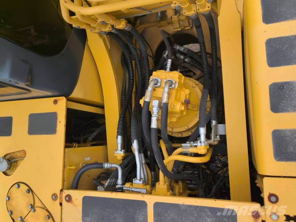 Komatsu PC 360 Гусеничні екскаватори